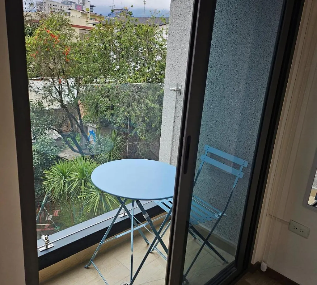Mini Suite Cerca Del Parque La Carolina 基多 公寓
